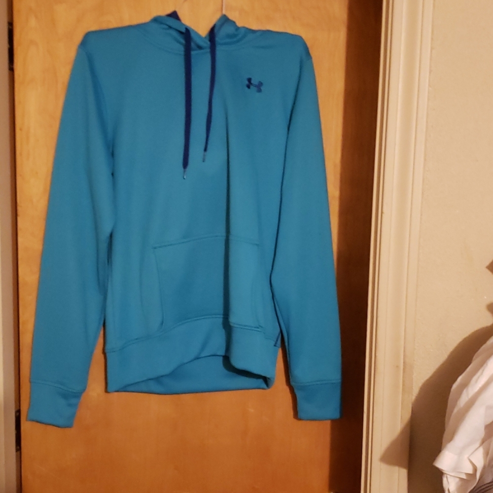 Under Armour women's sweatshirt